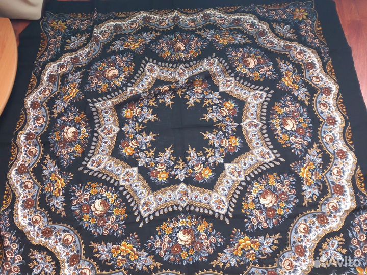 Винтажный павловопосадский платок 144/144