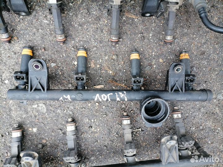 Топливная рампа в сборе Рено Логан (Renault Logan)