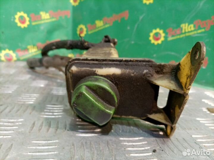 Бачок гур Volkswagen Passat B5 седан 1.6 AHL 1999