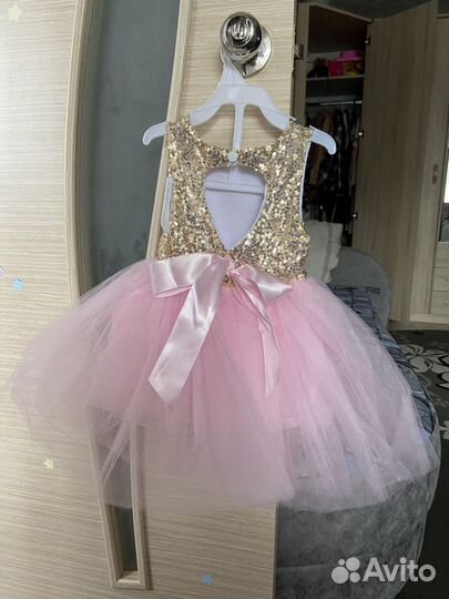 Нарядное платье