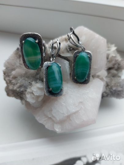 Серьги и кольцо с агатом