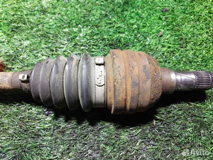 Полуось передняя левая Chevrolet Aveo T300