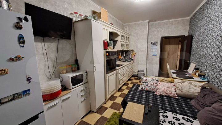 2-к. квартира, 69,2 м², 1/17 эт.