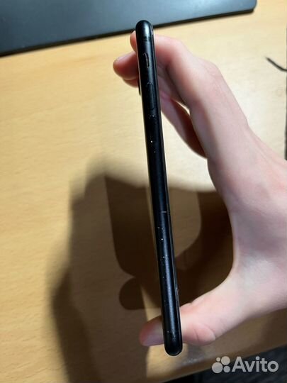 Продам iPhone 7 128Gb