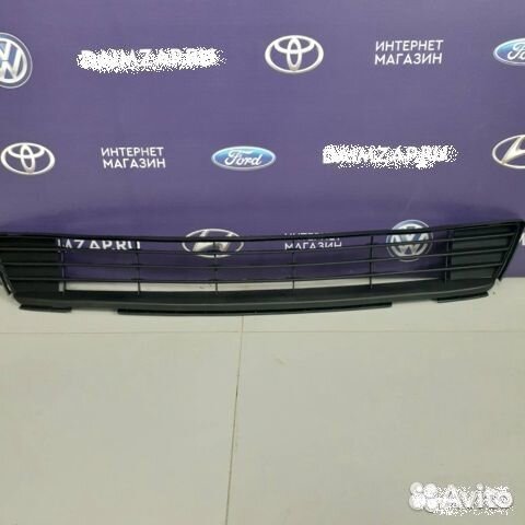 Решетка нижняя Toyota corolla E150 рестайлинг 2011