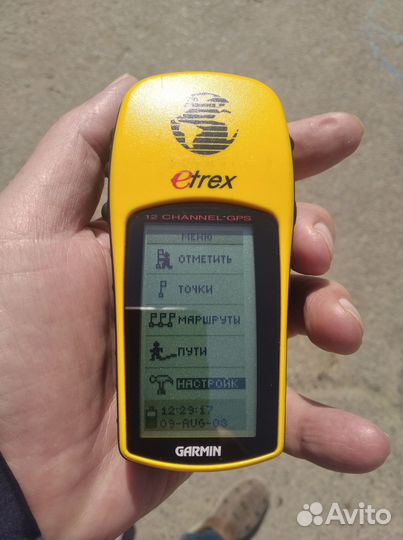 Навигатор Garmin eTrex