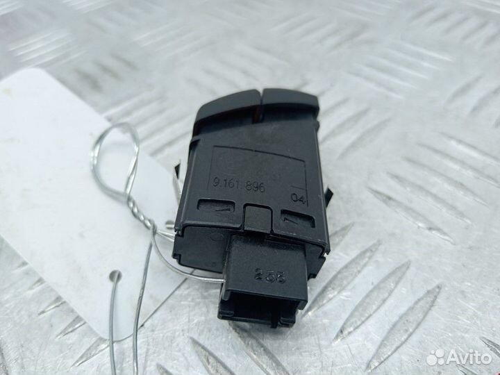 Кнопка аварийной сигнализации BMW 5 61319161896