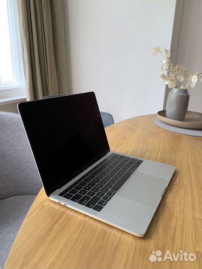 Apple MacBook Pro 13 2018
