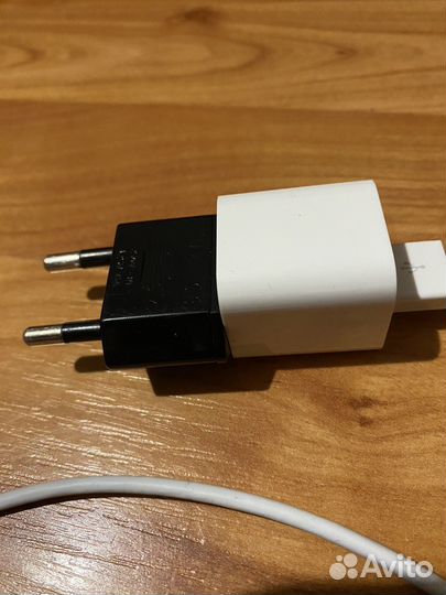 Зарядка на iPhone оригинал