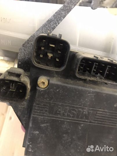 Главный тормозной цилиндр Toyota 4Runner (2582)