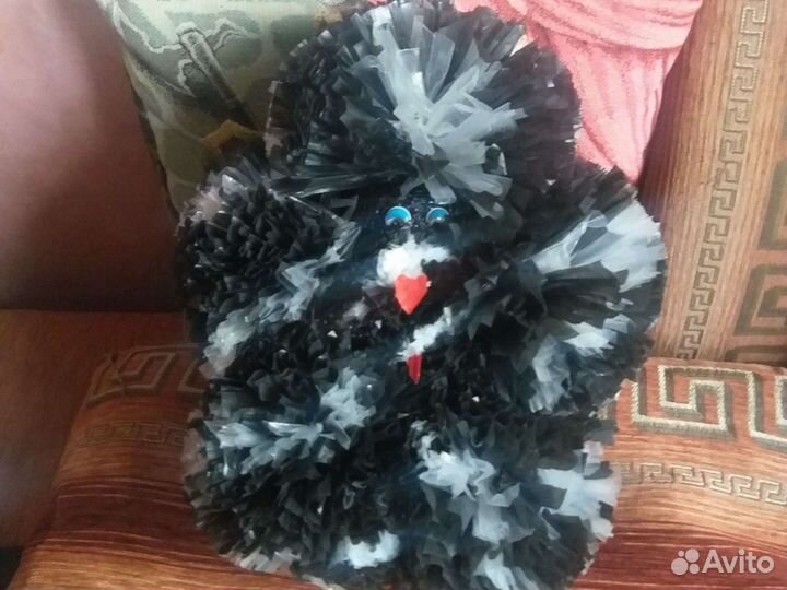 Игрушка-собака из пакетов