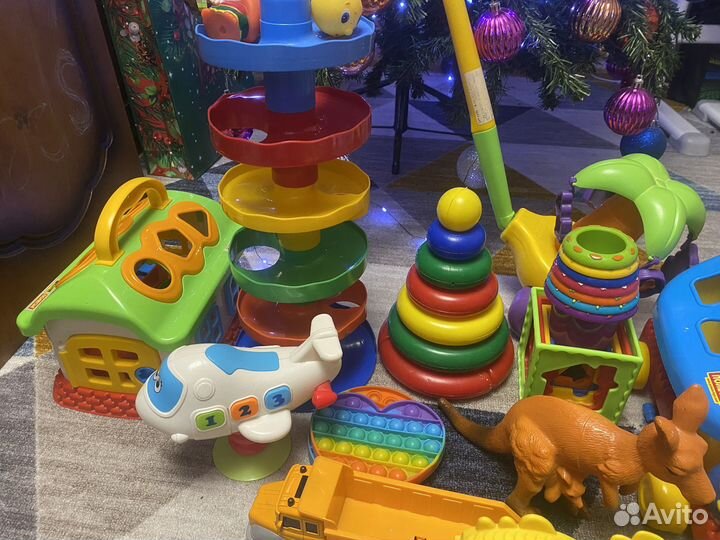 Развивающие игрушки пакетом
