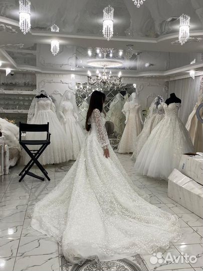 Свадебное платье