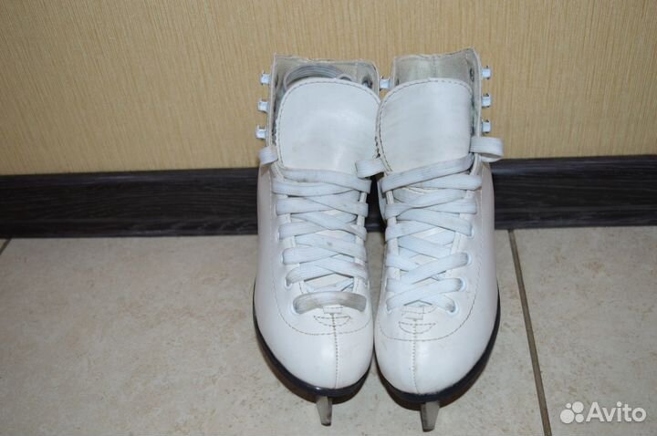 Коньки фигурные