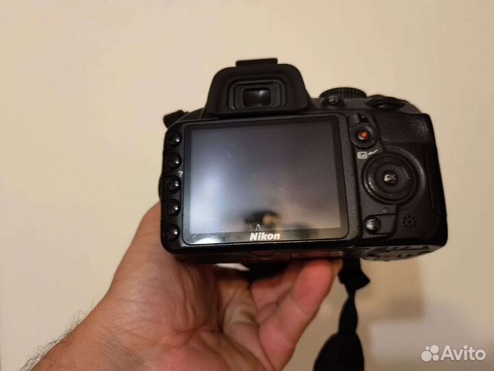 Nikon D3100 Kit 28600 кадров