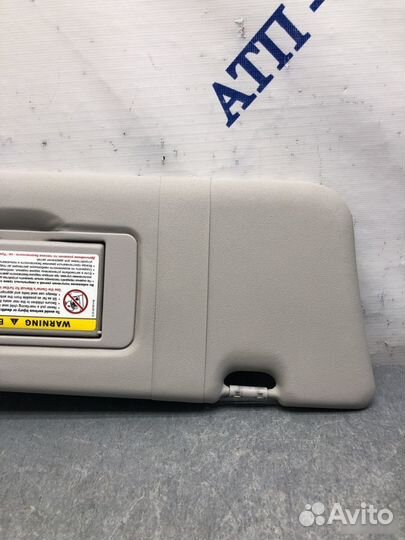 Козырек правый Mercedes M W164