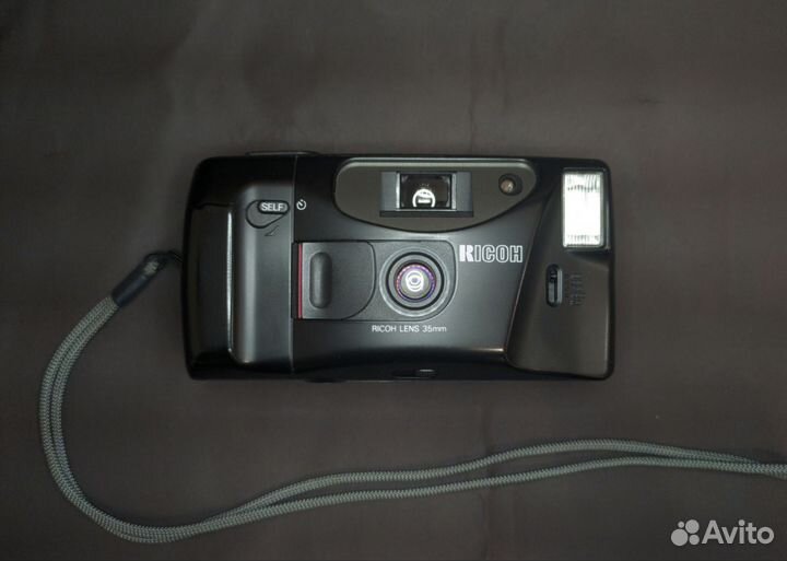 Плёночные фотоаппараты разные