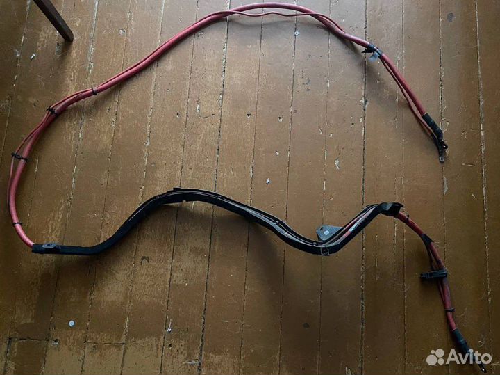 Плюсовой провод акб BMW e87/81