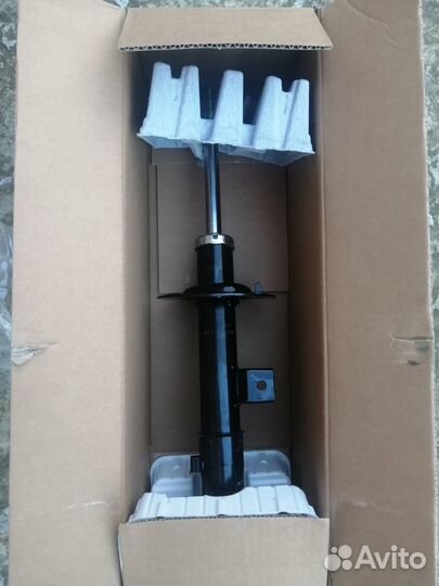 Новый амортизатор передний левый Hyundai ix35