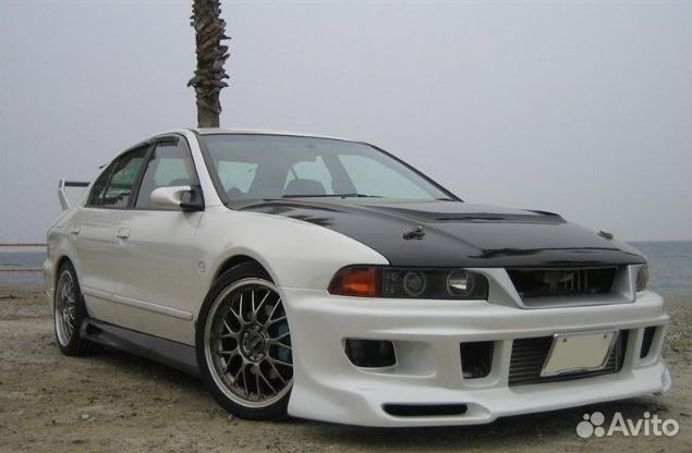 Решетка радиатора Liberal для Mitsubishi Galant 8