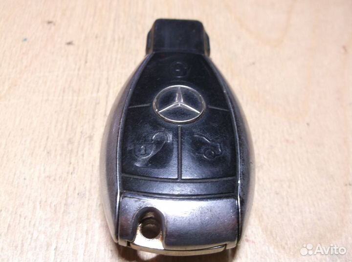 233.379.011B Mercedes remote key smart key