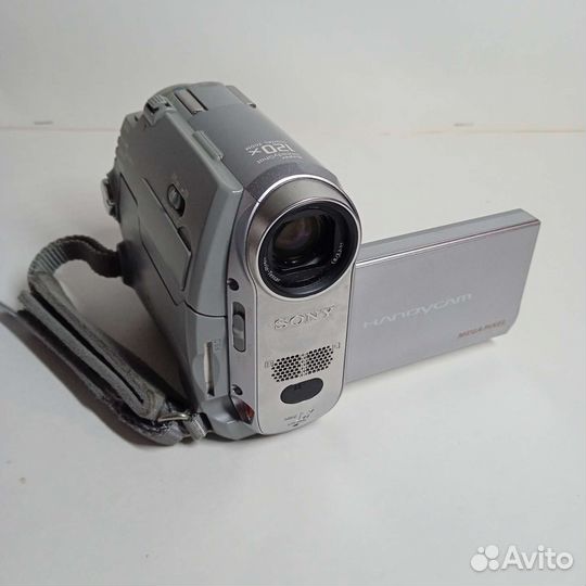 Видеокамера Sony DCR-HC40E