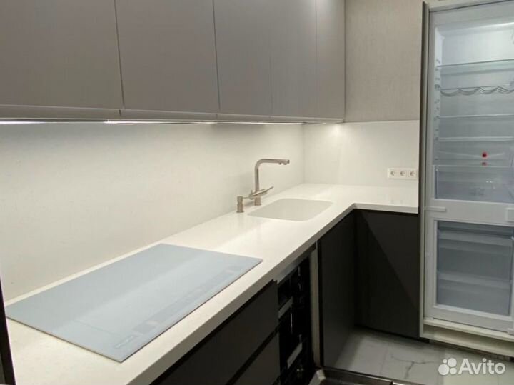 Столешница для кухни каменная Staron Sanded 190х60