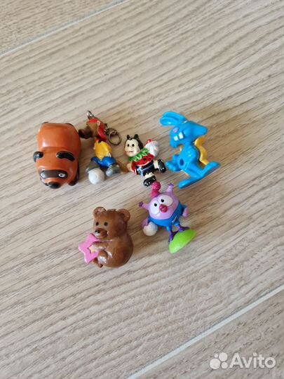 Игрушки из киндера