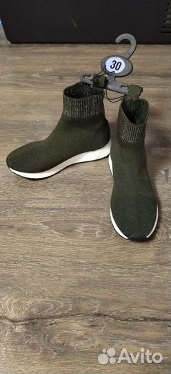 Кеды для девочки новые