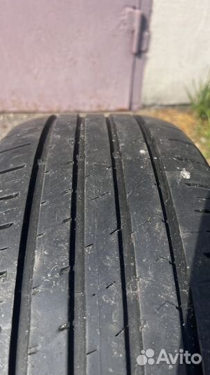 Kumho Ecsta HS51 225/55 R17 101W