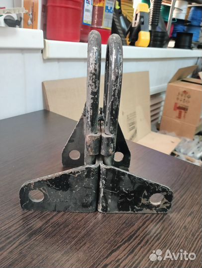 Кронштейн буксирный (пр+ лев) 3302/2217