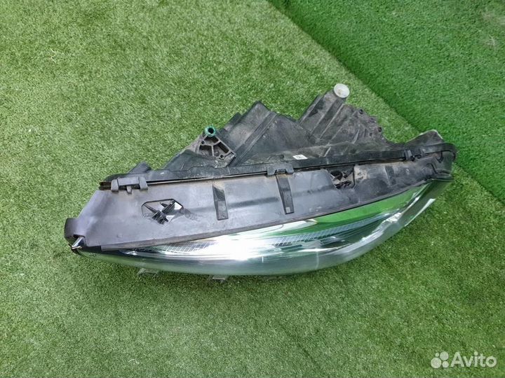 Фара левая Mercedes GLA H247 (2020-н.в.) LED