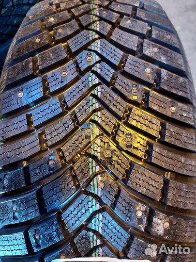 Continental IceContact 3 215/55 R17 98T