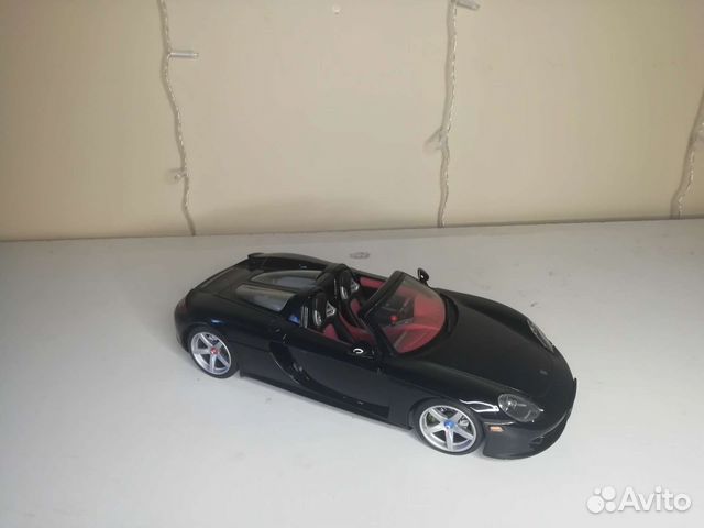 Модель Porsche Carrera GT 1:18 MotorMax