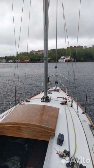 Парусная яхта