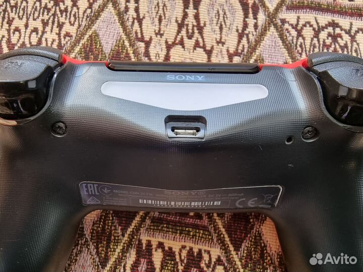 Sony PS4 геймпад