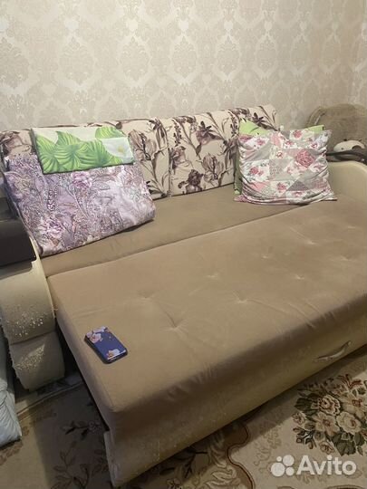 Продаётся диван