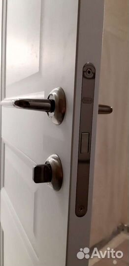 Установка межкомнатных дверей. Гарантия