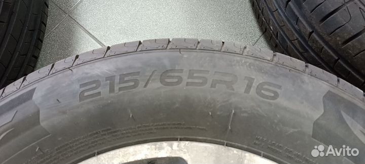 Колеса с летней резиной 215/65R16