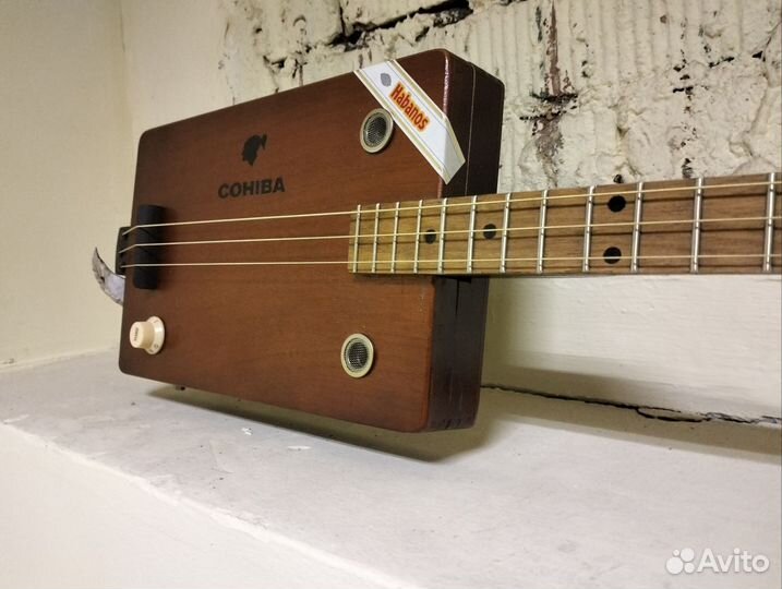 Cohiba 3 str cigar box guitar