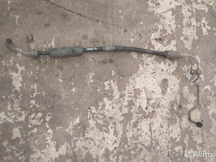 Трубка гидроусилителя Мазда мпв 2003 год