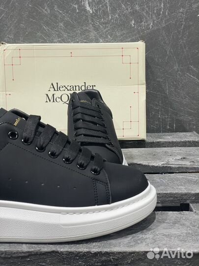 Мужские кроссовки Alexander McQueen Black