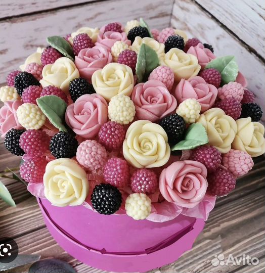 Цветы из шоколада в коробочках