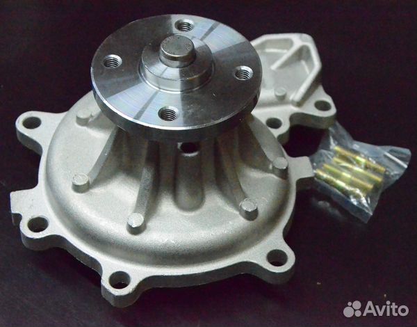 Помпа Isuzu 4HK1T Водяной Насос Isuzu NQR75 NPR75