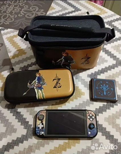 Приставка Nintendo Switch Lite с Играми