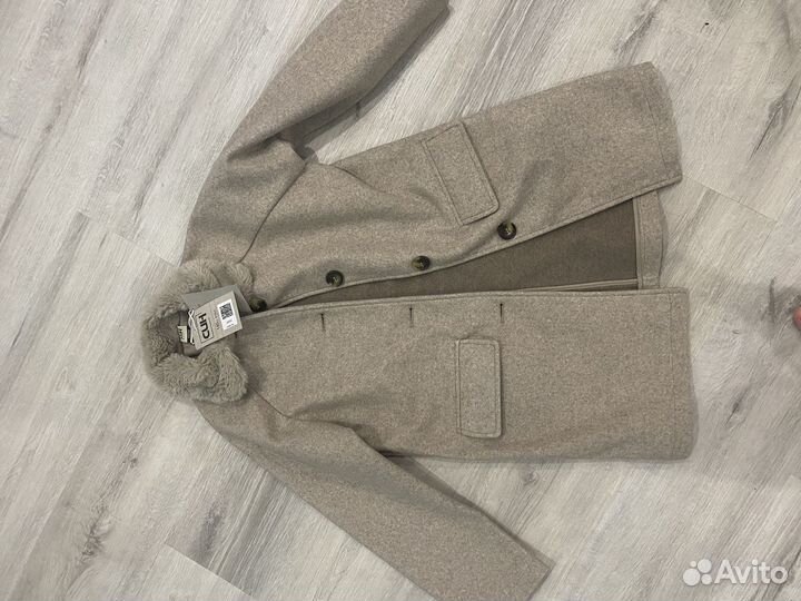 Пальто для девочки 134 140