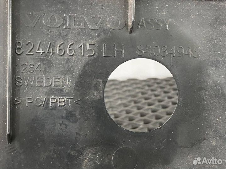 Крышка фары Volvo FH4 82446615