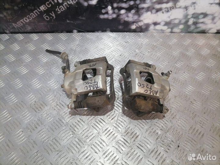 Суппорта передняя Chevrolet Aveo T250 1.4