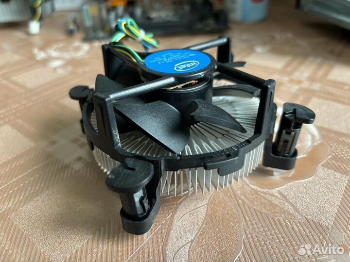 Кулер для процессора E97379-003