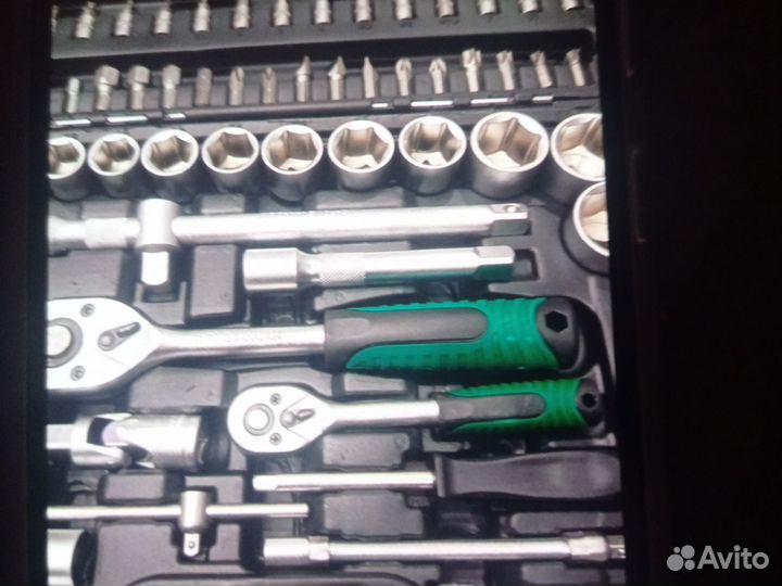 Ящик с предметами 94шт